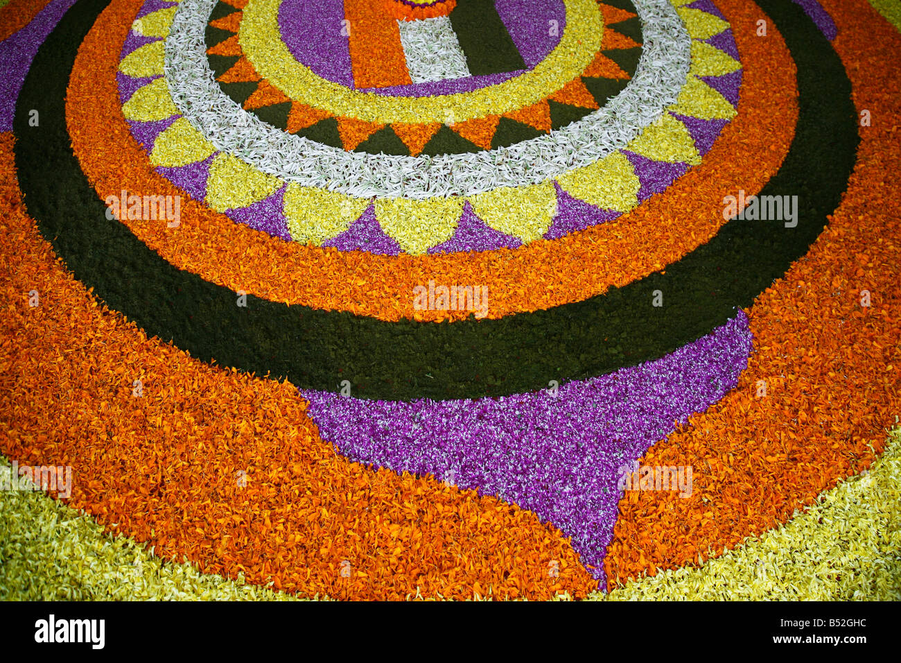 Blumenkunst (Pookklalam) von Kerala, Indien Stockfoto