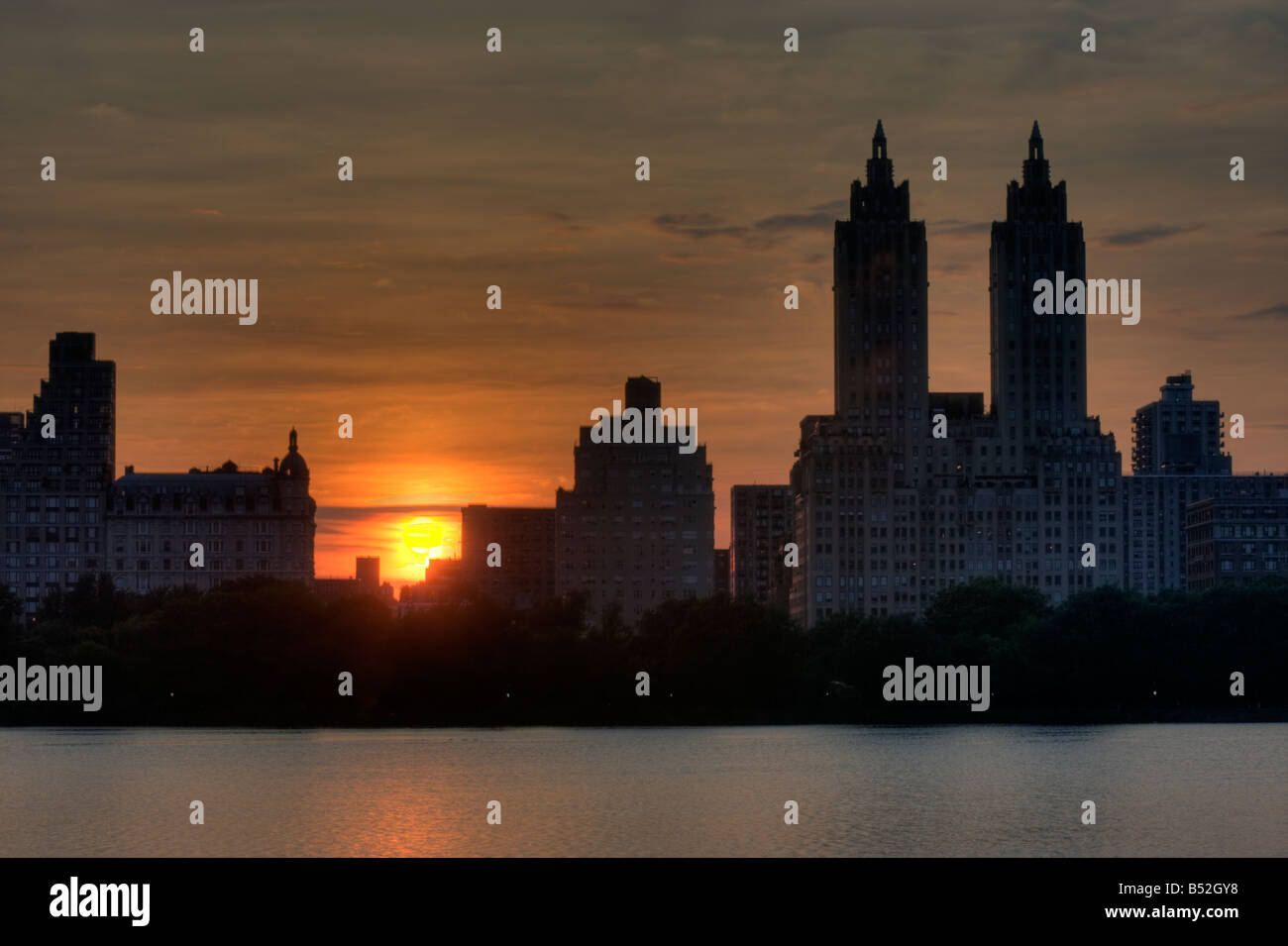 Central Park bei Sonnenuntergang auf der upper West side Stockfoto
