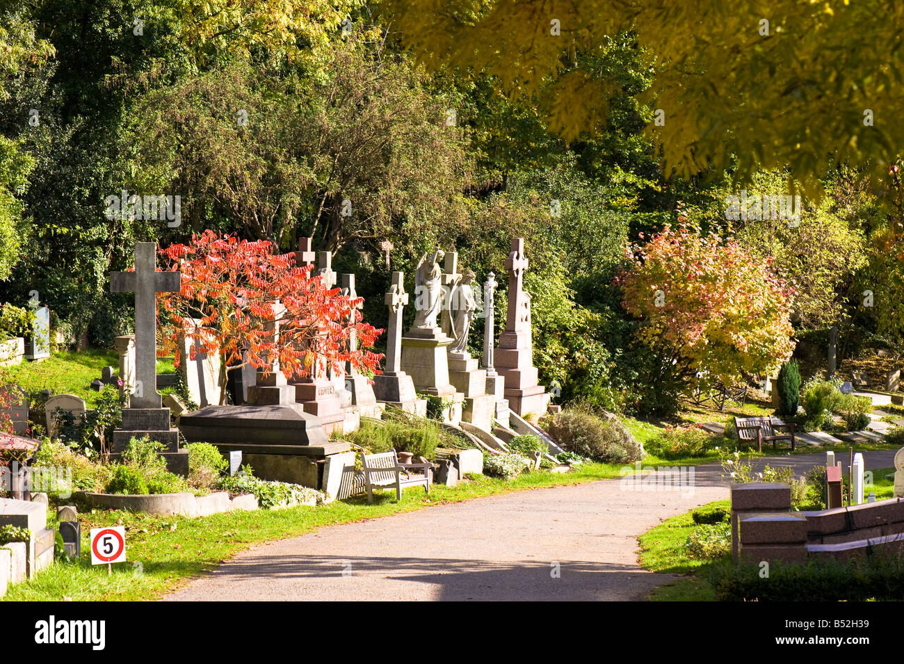 Highgate Friedhof Highgate N6 London Vereinigtes Königreich Stockfoto