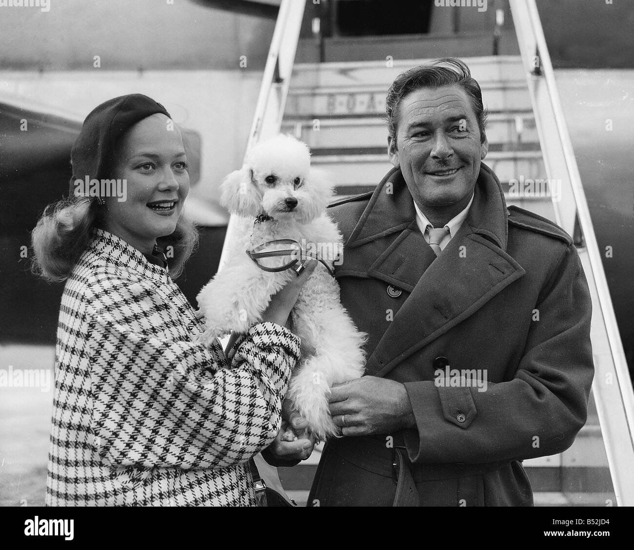 Errol Flynn mit Patrice Wymore 1952 Stockfoto