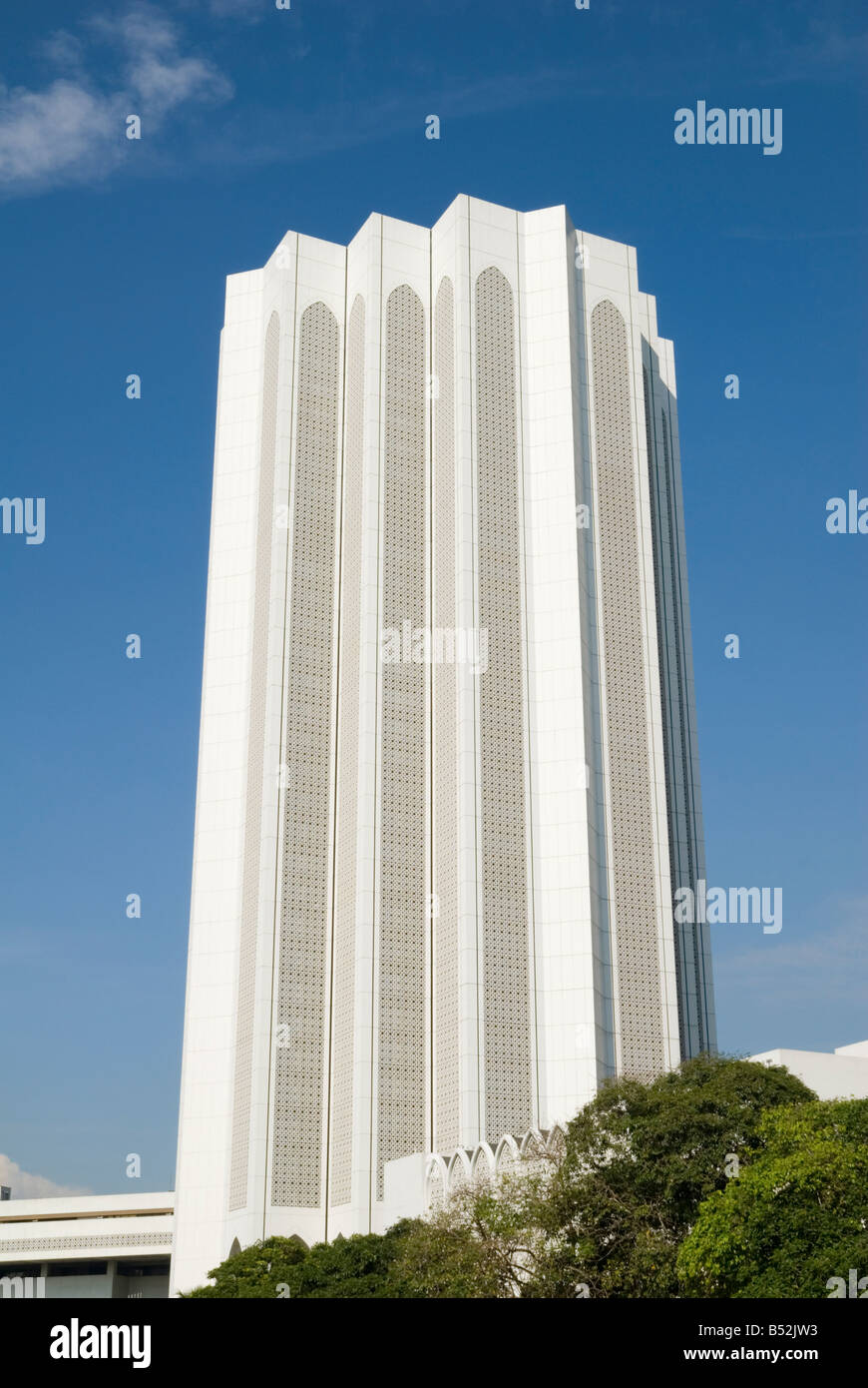 Das Wahrzeichen Gebäude Kompleks Dayabumi, einem malaysischen Wolkenkratzer in modernen islamischen Baustil, Kuala Lumpur, Malaysia Stockfoto