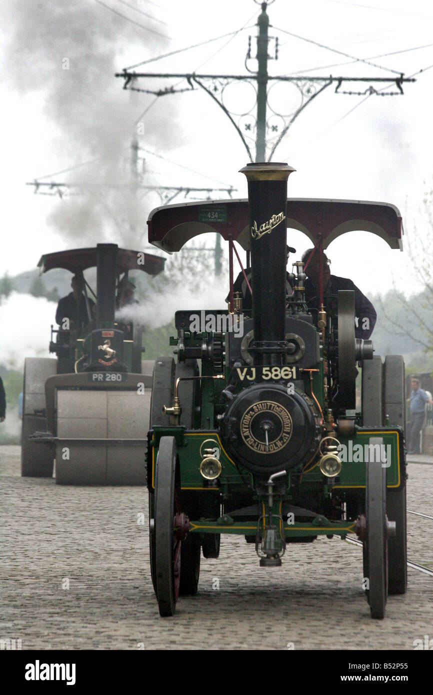 Dampf war das Gebot der Stunde für die jährliche Zugmaschine Rallye bei Beamish Open Air Museum am Samstag Stockfoto