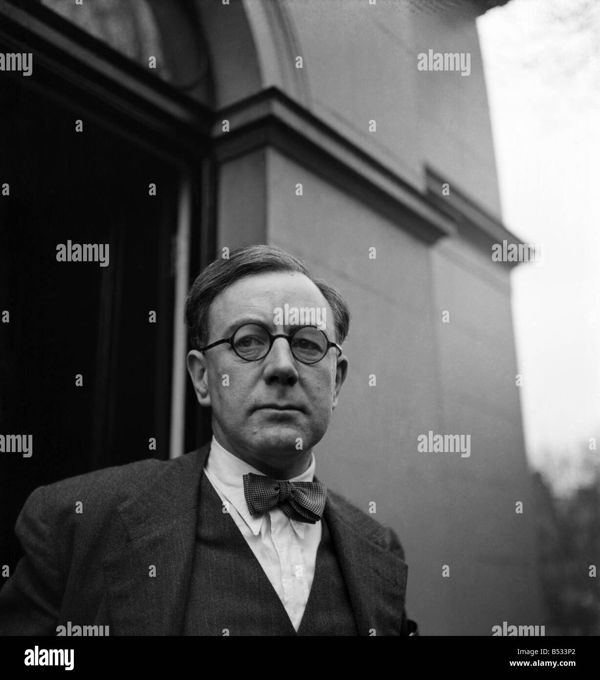Professor A.J.P Taylor, Fellow des Magdalen College, Oxford.  
 Januar 1951  
 B509 Stockfoto