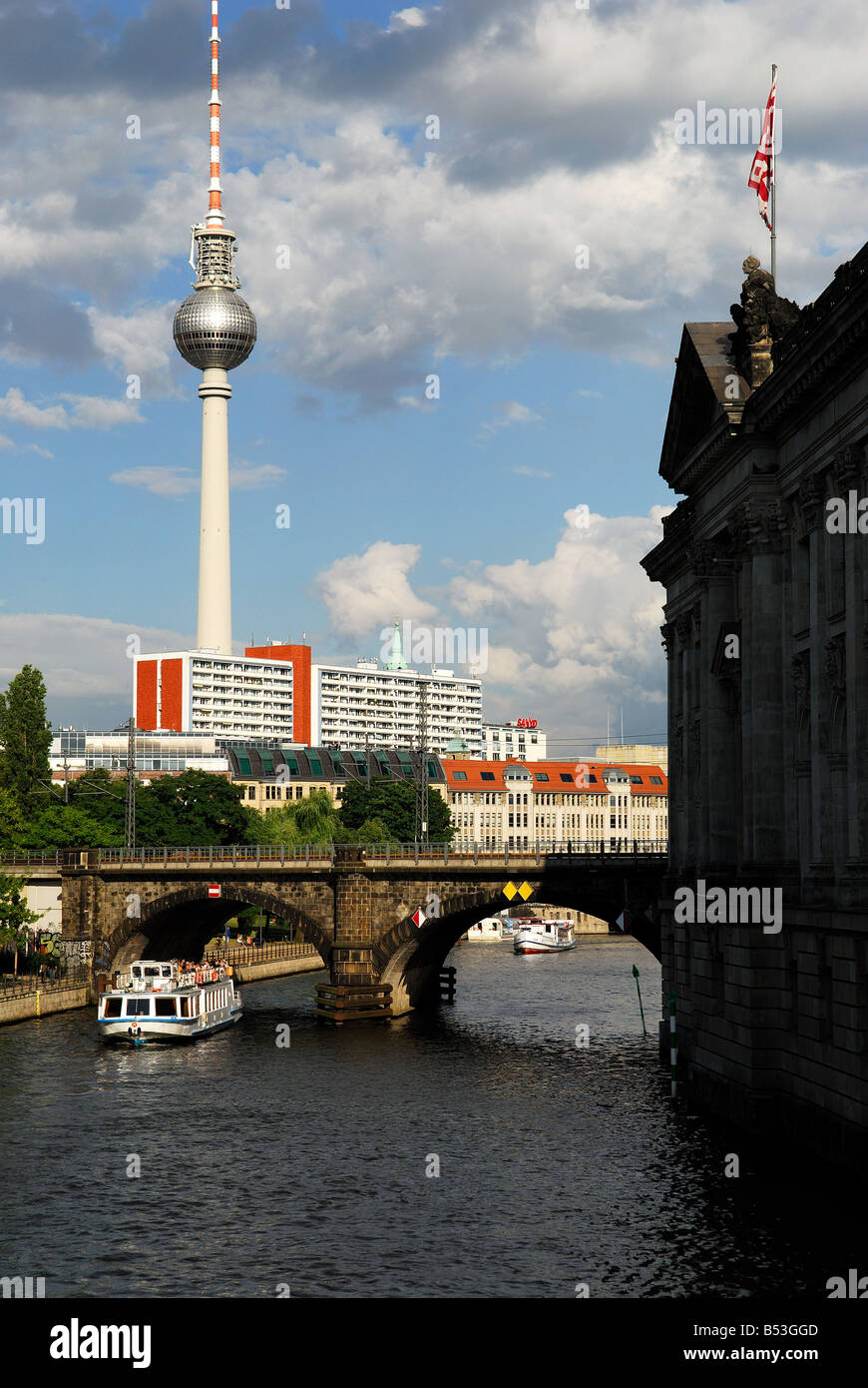 Berlin, Berlin. Deutschland. Spree & Museum Insel Mitte Stockfoto