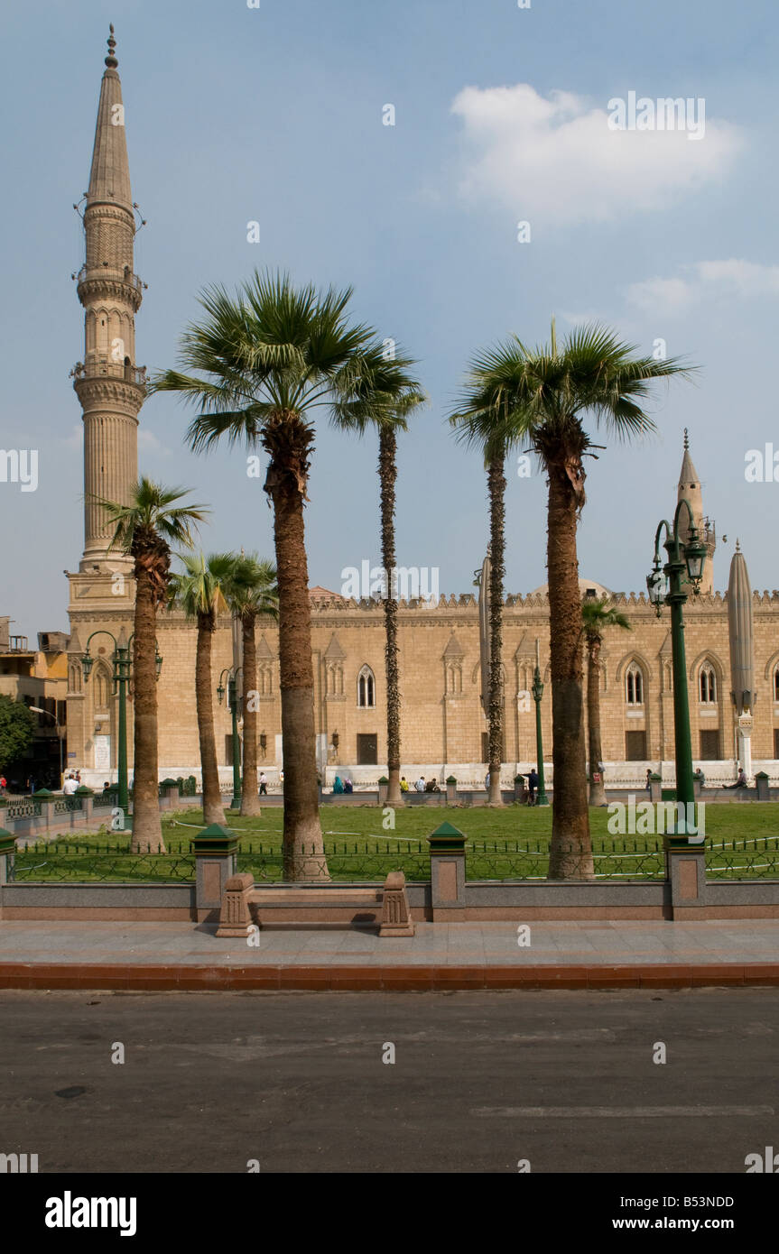 Die Al Hussain oder Hussein Moschee im 19. Jahrhundert erbaut, beeinflusst durch die neugotische Architektur Khan al Halili Basar im islamischen Kairo Ägypten Stockfoto