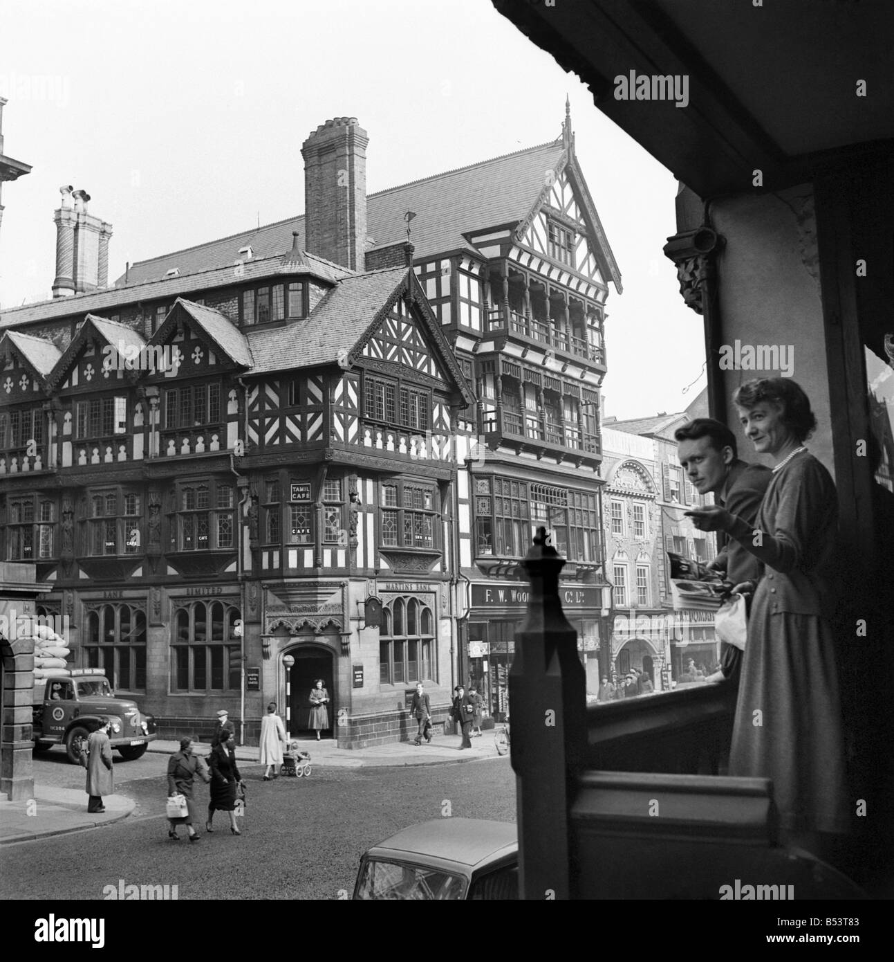 Straßenszenen in und um Chester. April 1953 D1673 Stockfoto