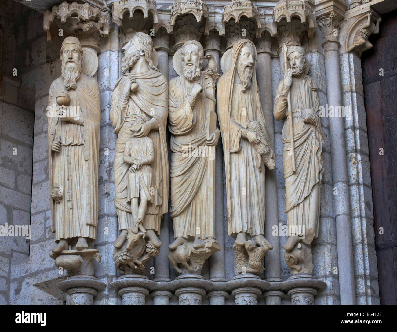 13. Jahrhundert Statuen von Melchizedek, Abraham, Moses, Samuel und David, Chartres Kathedrale Eure et Loir Frankreich Stockfoto