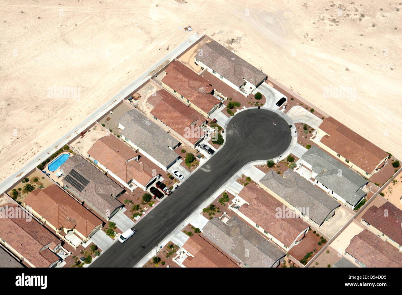 Cul de Sac und Häuser am Rande der Wüste in Las Vegas Nevada, USA Stockfoto