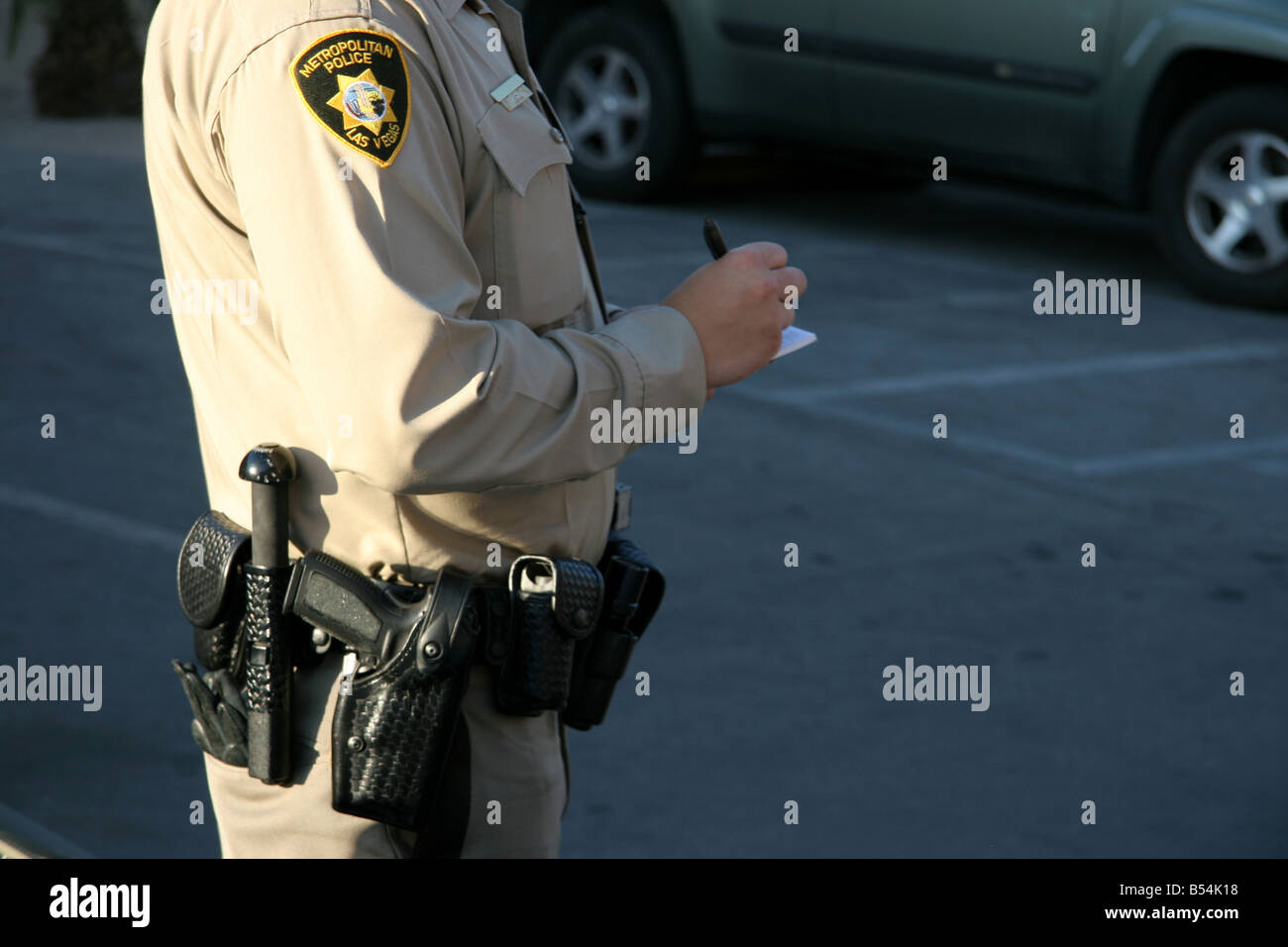 Las Vegas Cop ein Ticket schreiben Stockfoto