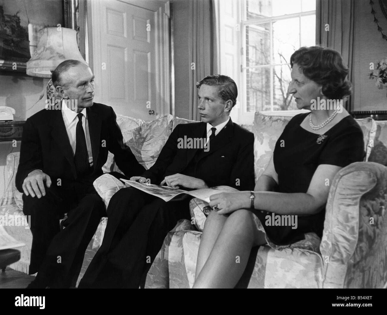 Alexander Frederick Douglas-Home, Baron Heimat von Hirsel, [1] KT, PC (2. Juli 1903 - 9. Oktober 1995) 14. Earl of Home von 1951 bis 1963, war ein britischer konservativer (eigentlich SUP) Politiker, Premierminister des Vereinigten Königreichs für ein Jahr von Oktober 1963 bis Oktober 1964 serviert Stockfoto