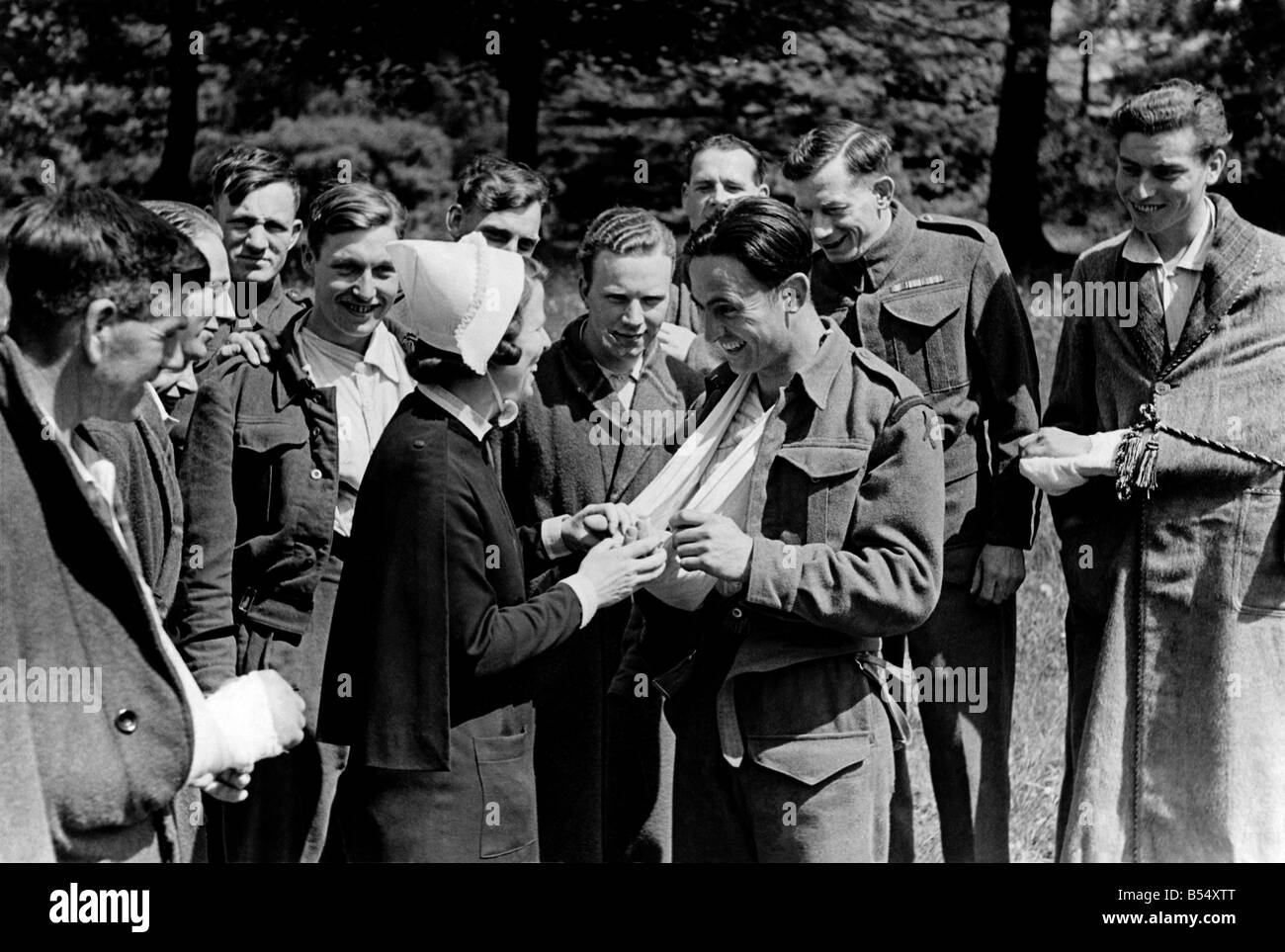 Zweiter Weltkrieg: Dünkirchen. B.E.F. verwundet ankommen in einem Krankenhaus Midland. Mai 1940 P012266 Stockfoto