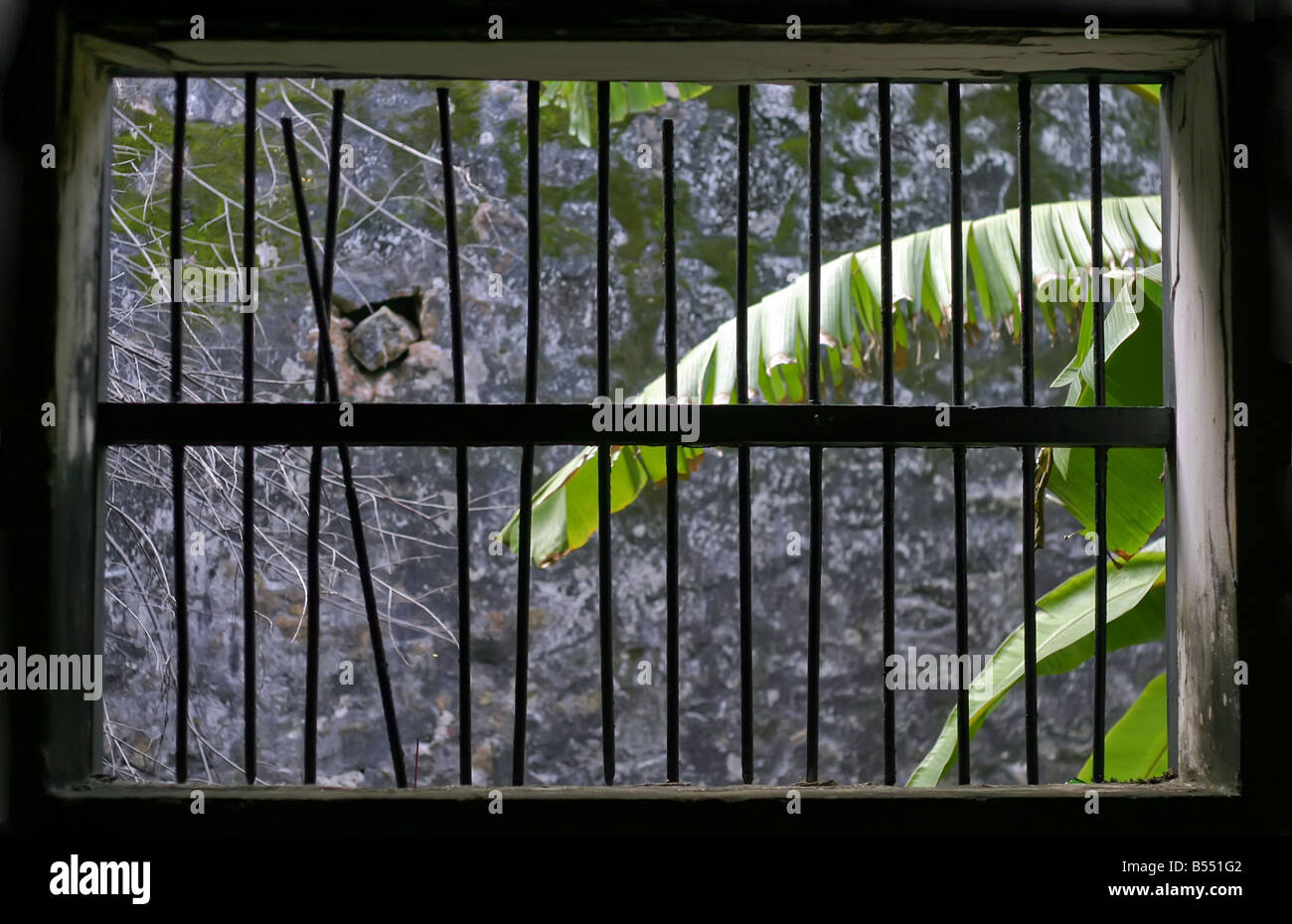 Fenster ein Sträfling Gefängniszelle in Vietnam Con Dao Insel aka Poluo condor Stockfoto