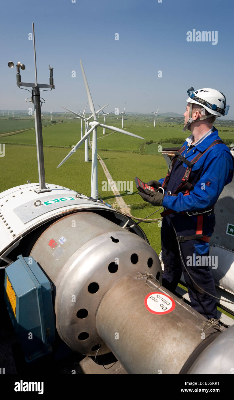 Instandhaltung von industriellen Wind Power Turbine Gondel Stockfoto