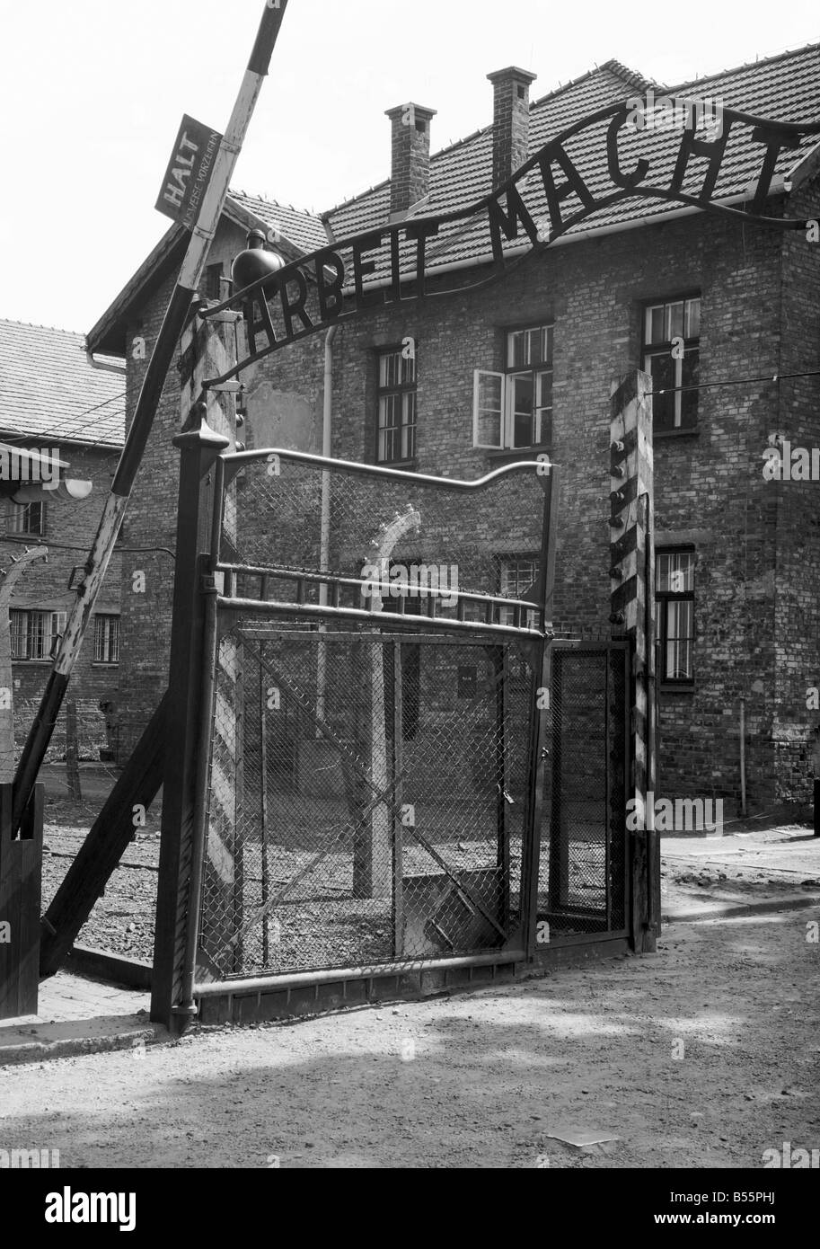 Haupteingang Tor zum ehemaligen Konzentrationslager Auschwitz ich Stockfoto