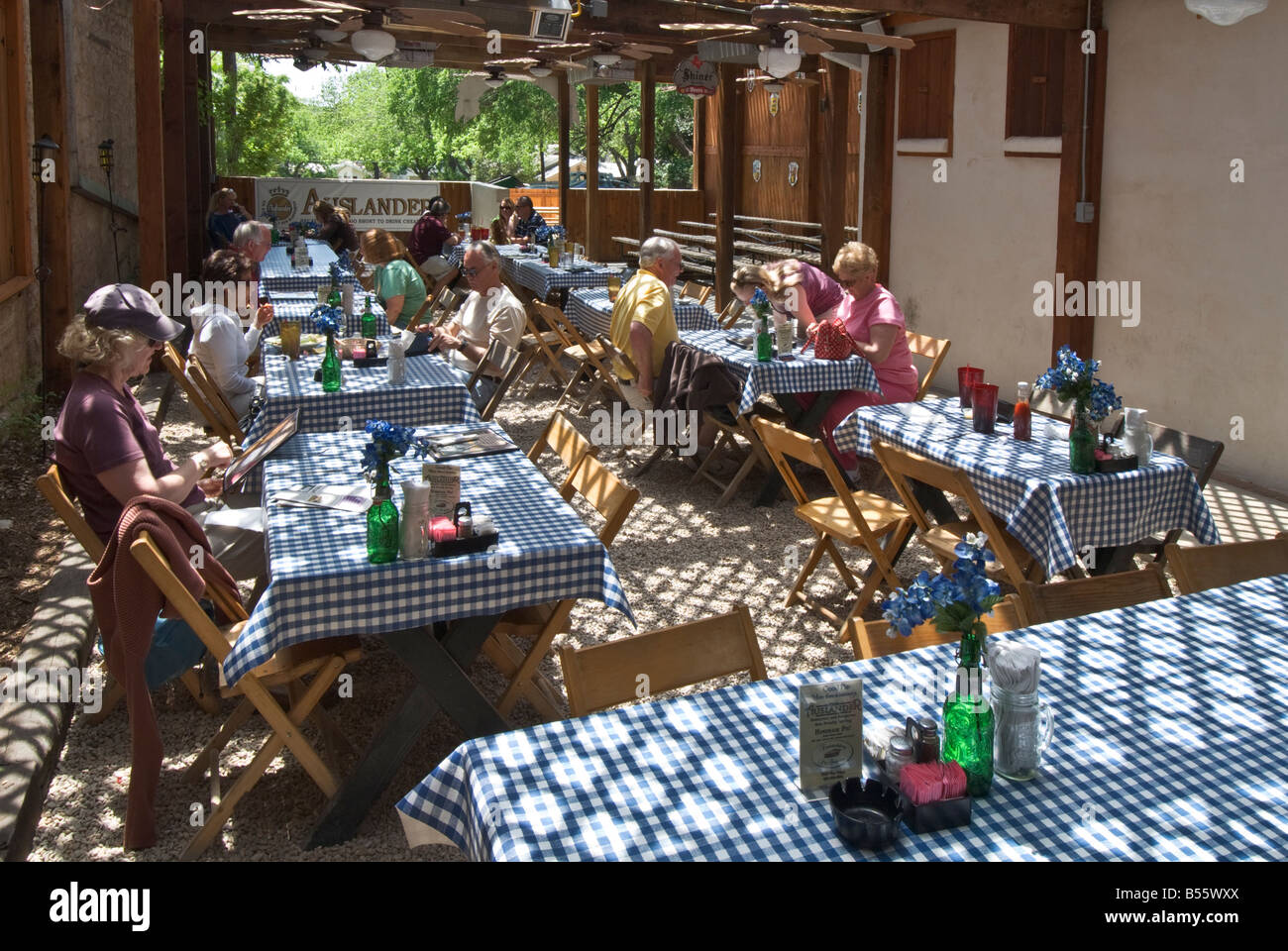 Texas Hill Country Fredericksburg die Auslander Restaurant Biergarten deutsche Café Biergarten Stockfoto