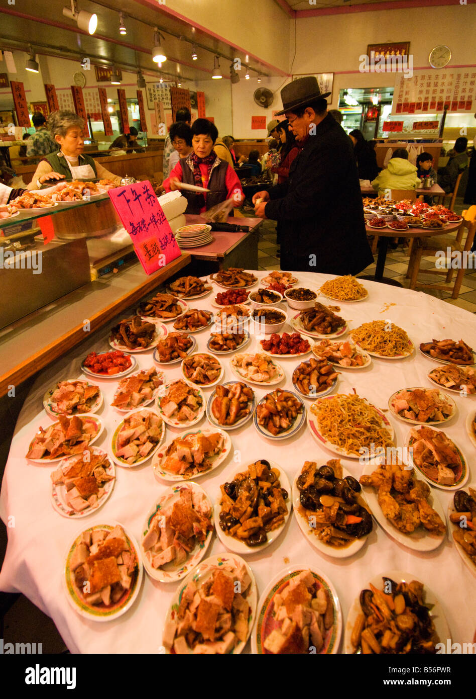 Kalifornien San Francisco Exoten in Yees Restaurant an der Grant Avenue während das chinesische Neujahrsfest. Stockfoto