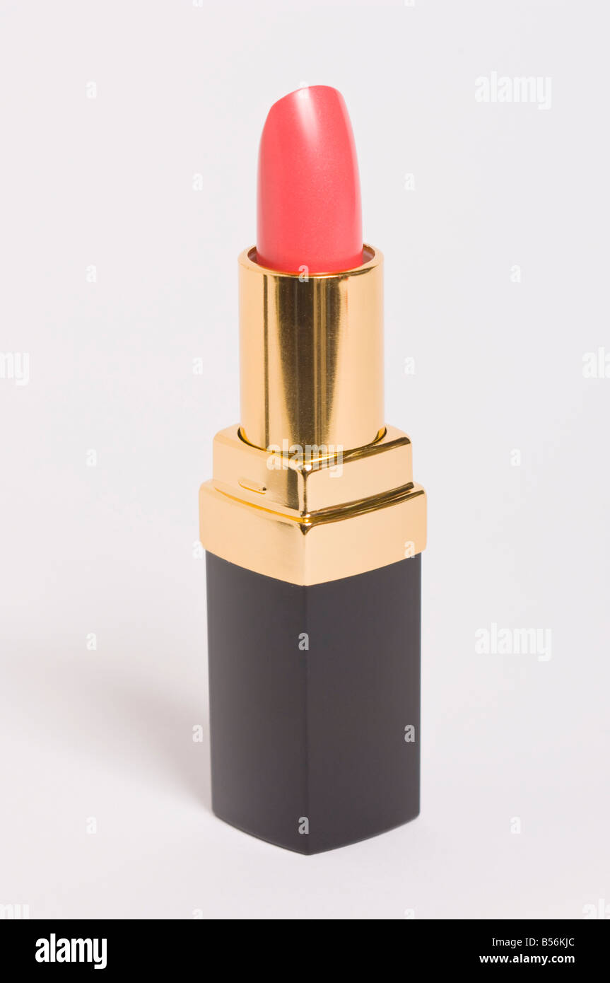 Chanel einfach rosa Rouge Hydrabase hochwertigen teuren Designer Lippenstift auf weißem Hintergrund Stockfoto
