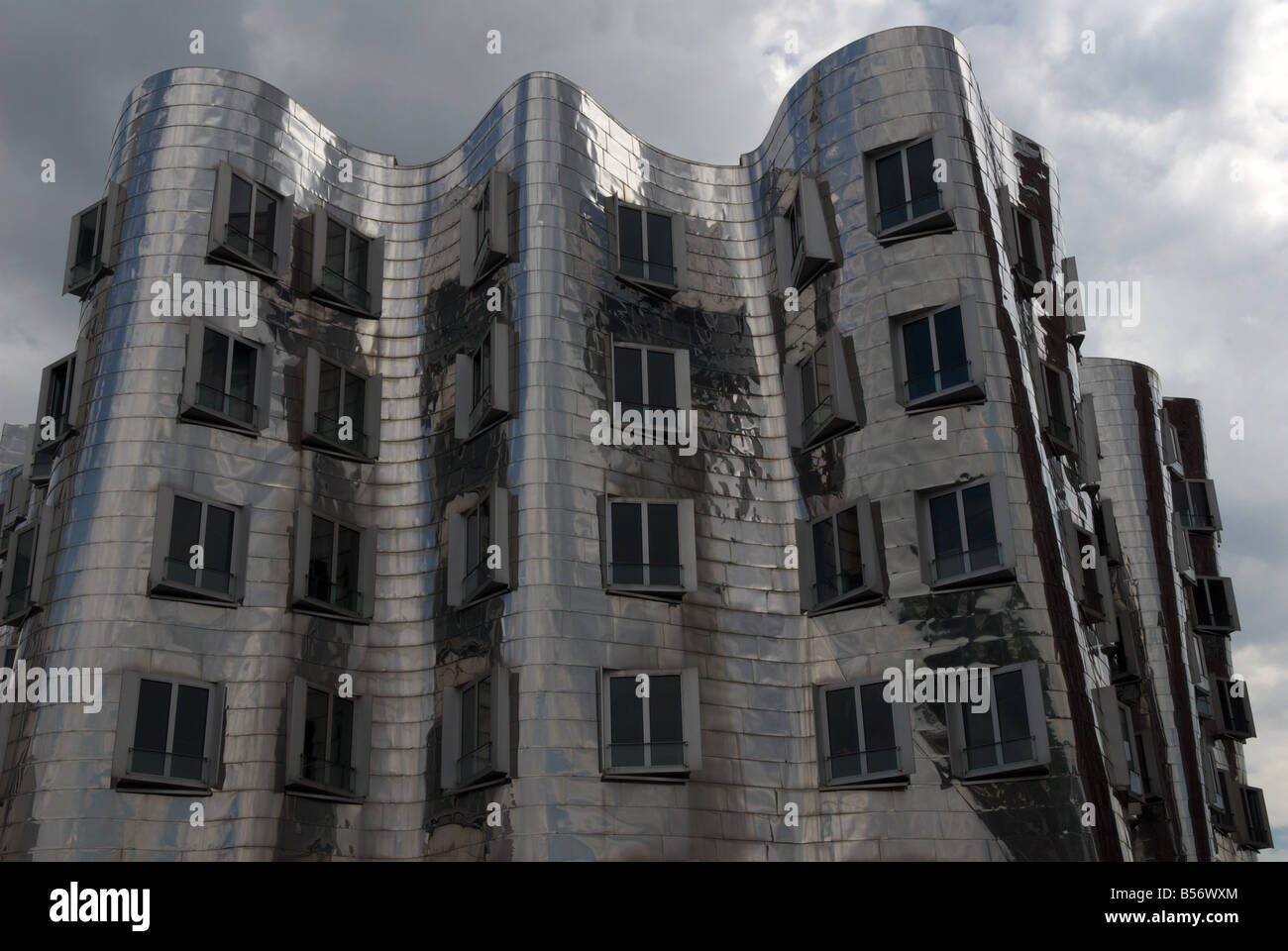 Gehry Bauten, Medienhafen, Düsseldorf, Nordrhein-Westfalen, Deutschland. Stockfoto
