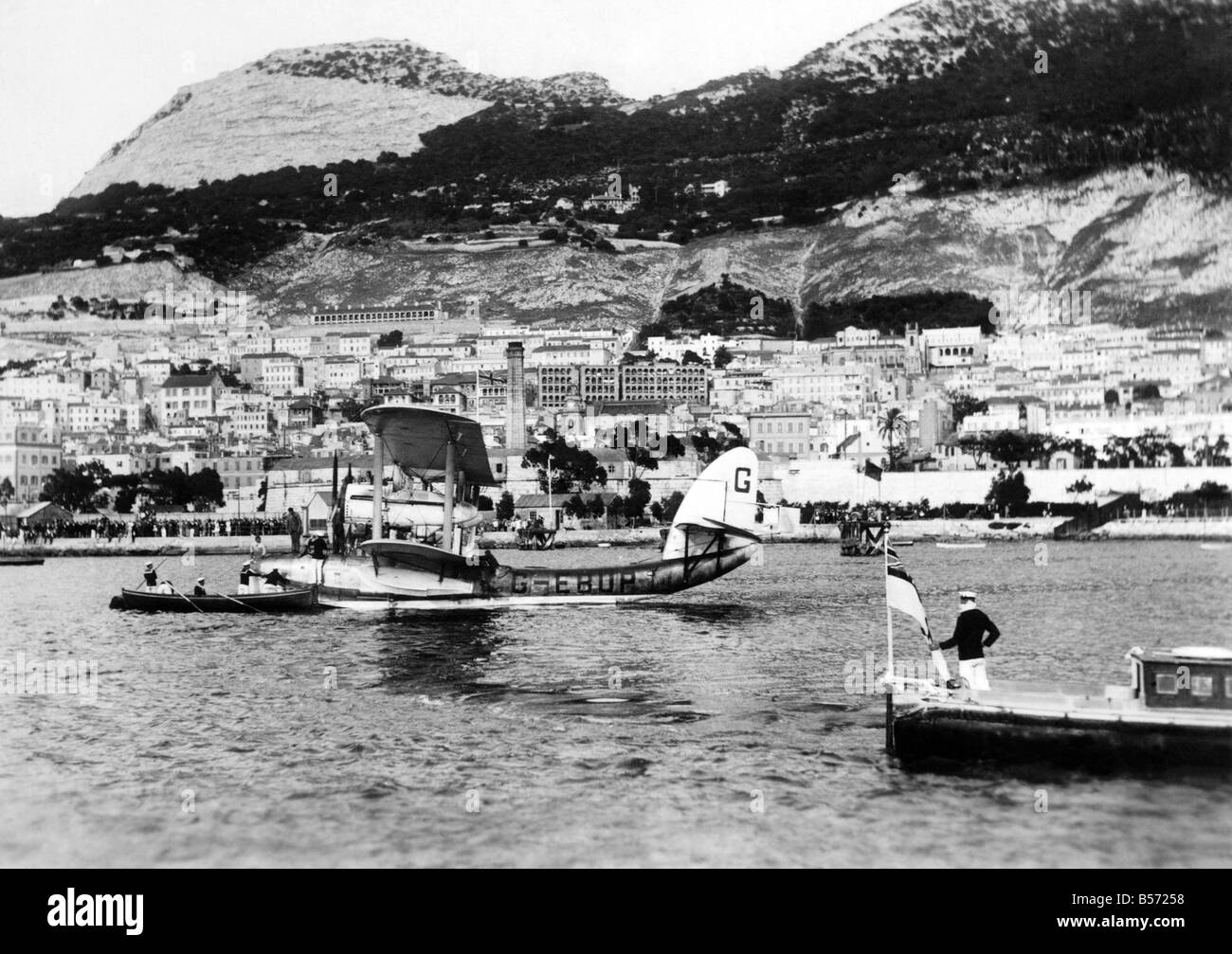 Sir Alan Cobhamıs kurze S.5 Singapur 1 Flugboot verließ die Hamble River in der Nähe von Southampton am 20. November 1927 für eine afrikanische Umfrage Stockfoto