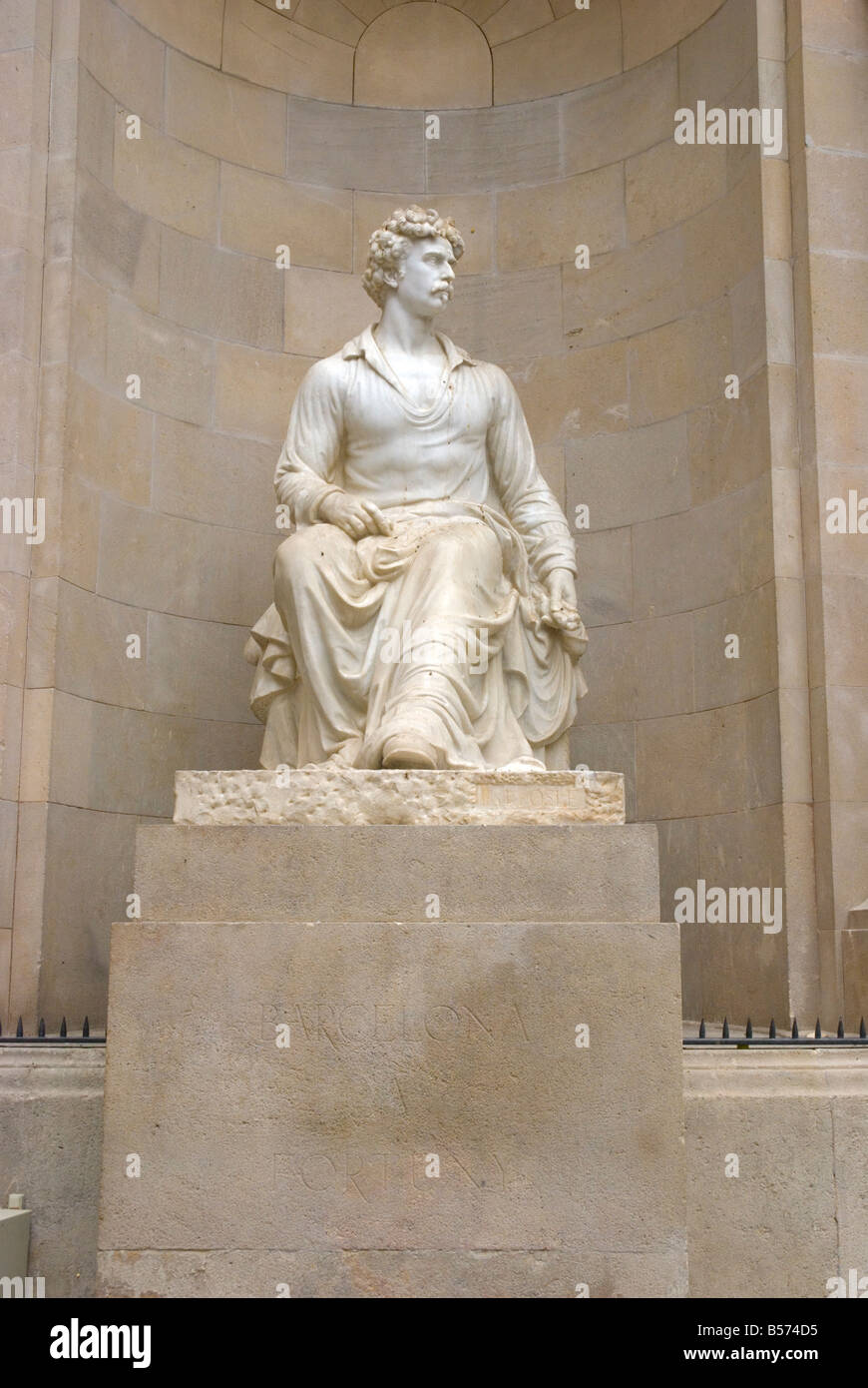 Statue vor Sant Augusti el Nou Kirche in El Raval in Barcelona-Spanien-Europa Stockfoto