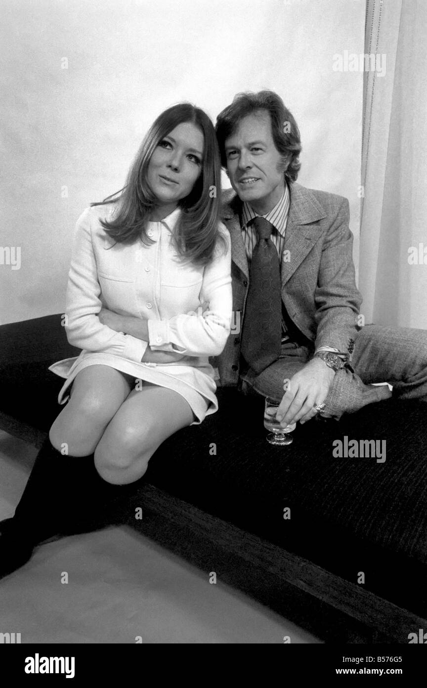 Diana Rigg und Robert Culp, die Hauptrolle in dem TV-Drama heiratete lebendig geschrieben von John Mortimer. Dezember 1969 Z12502-007 Stockfoto