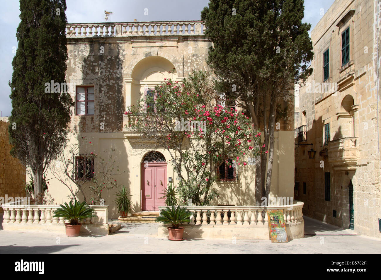 Ein ziemlich Malteser Haus in "Bastion Square", Mdina, Malta. Stockfoto