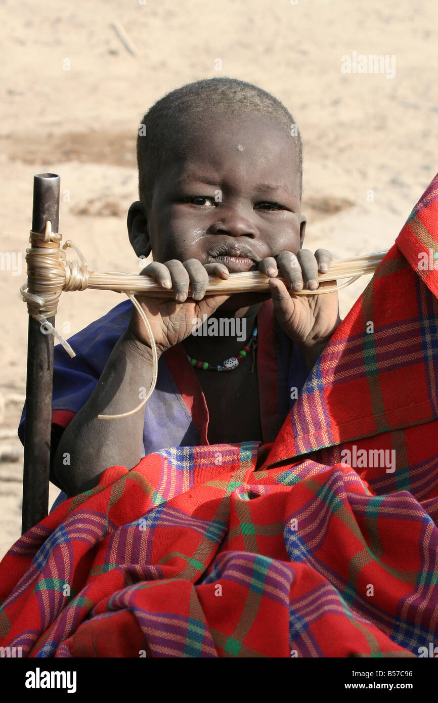 Dinka Kind in einem Vieh-Camp in der Nähe von Akot Süd-Sudan Stockfoto