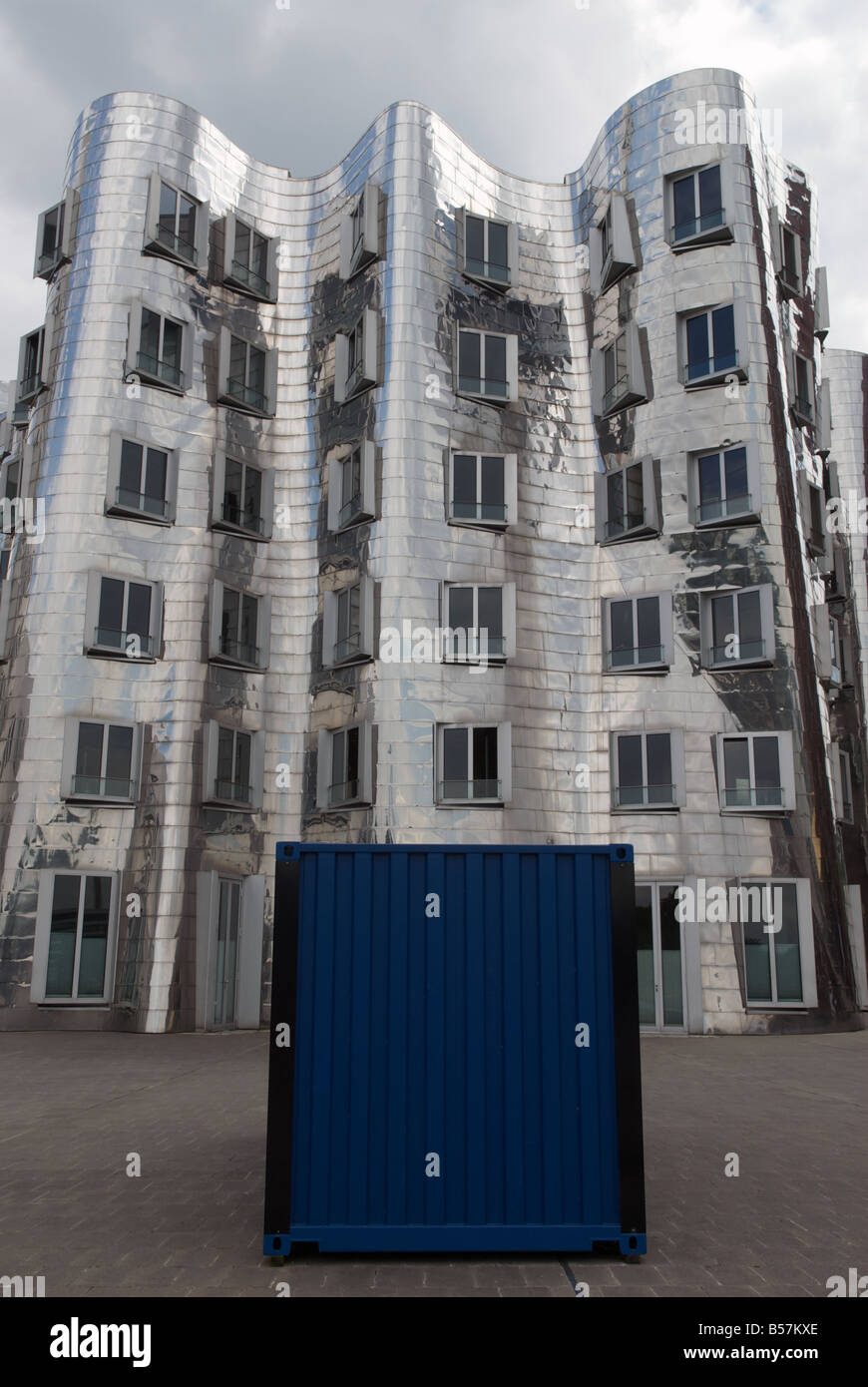 Gehry Bauten, Medienhafen, Düsseldorf, Nordrhein-Westfalen, Deutschland. Stockfoto
