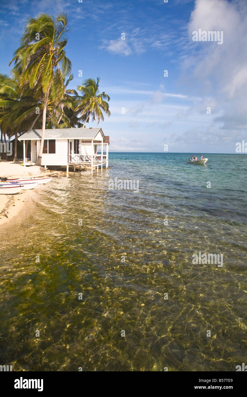 Beach Cabana, Tobaco Caye, Belize, Mittelamerika Stockfoto