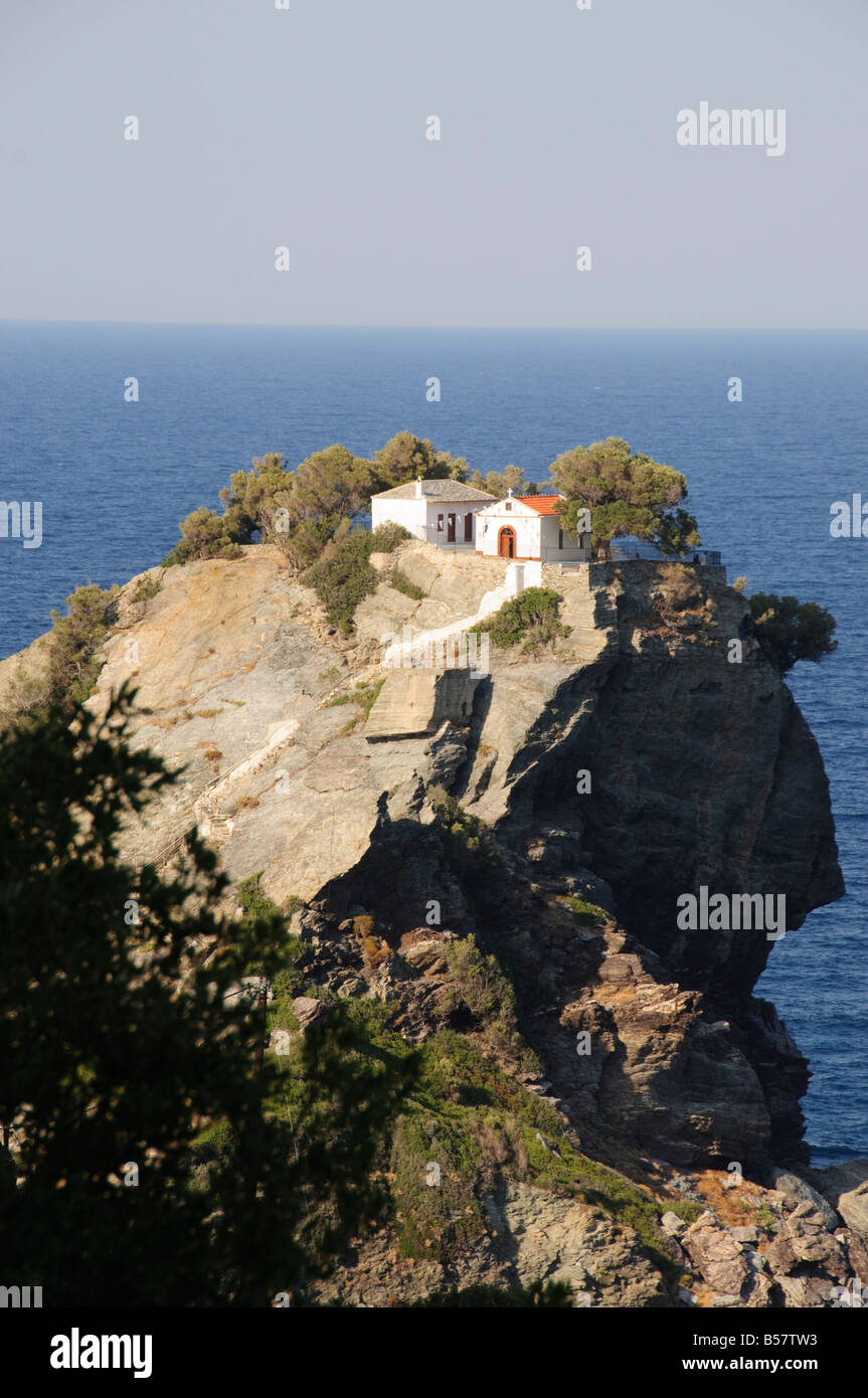 Kirche von Agios Ioannis, verwendet in den Film Mamma Mia für die Hochzeitsszene, Skopelos, Sporaden, griechische Inseln, Griechenland Stockfoto