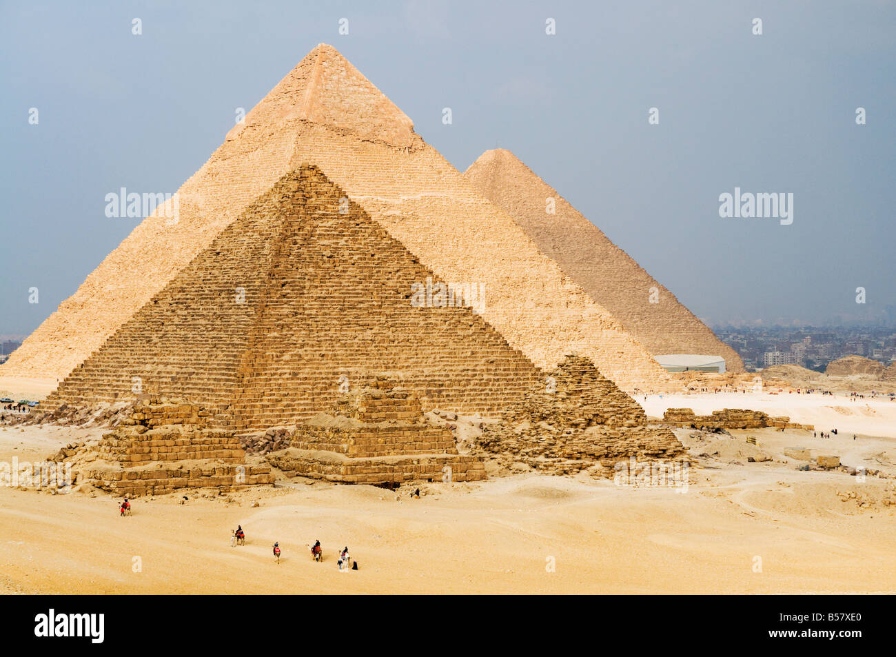 Die Pyramiden von Giza, Gizeh, UNESCO-Weltkulturerbe, in der Nähe von Kairo, Ägypten, Nordafrika, Afrika Stockfoto