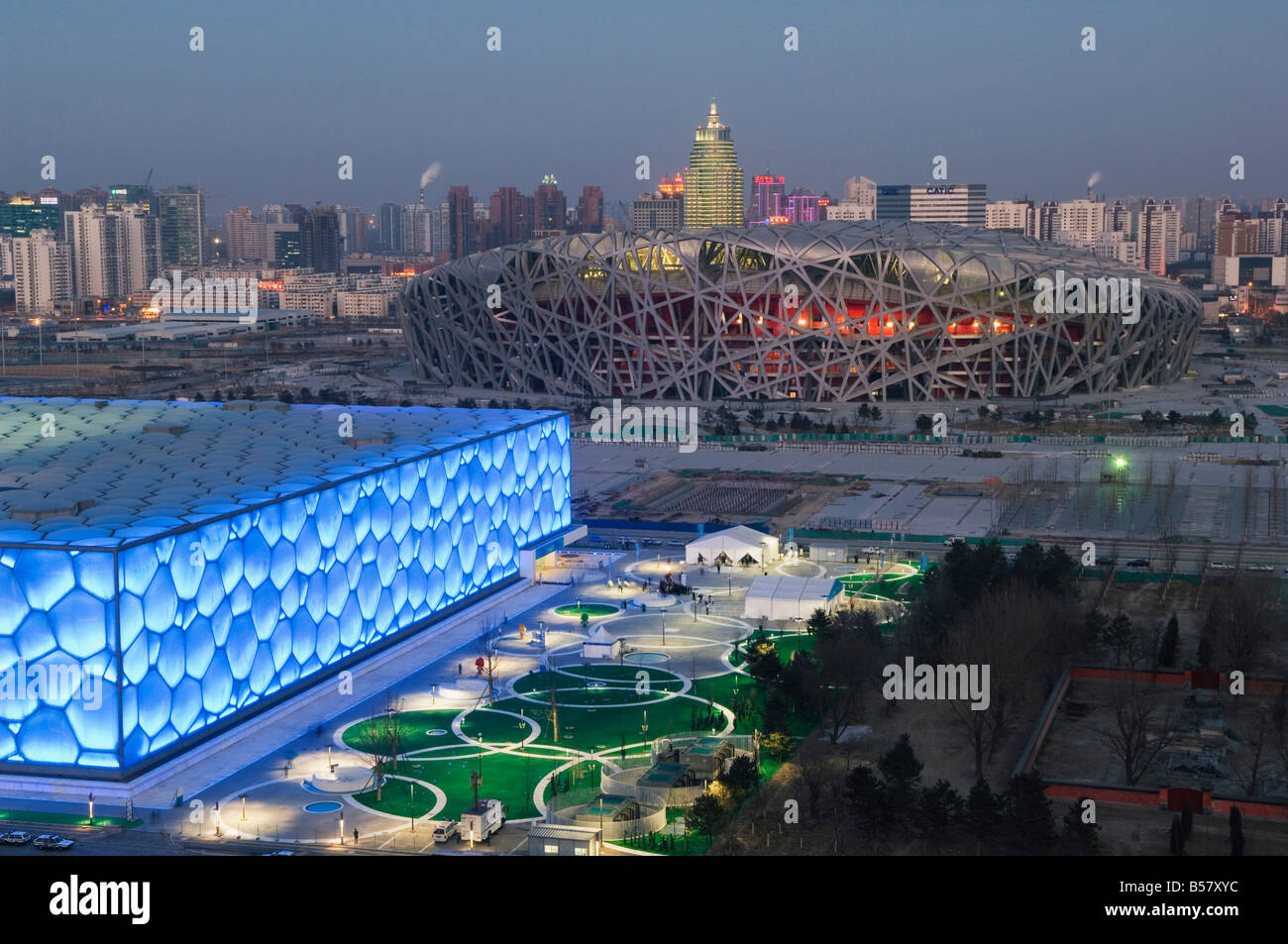 Das Wasser Cube National Aquatics Center Baden Arena und National Stadium in den Olympiapark, Peking, China, Asien Stockfoto