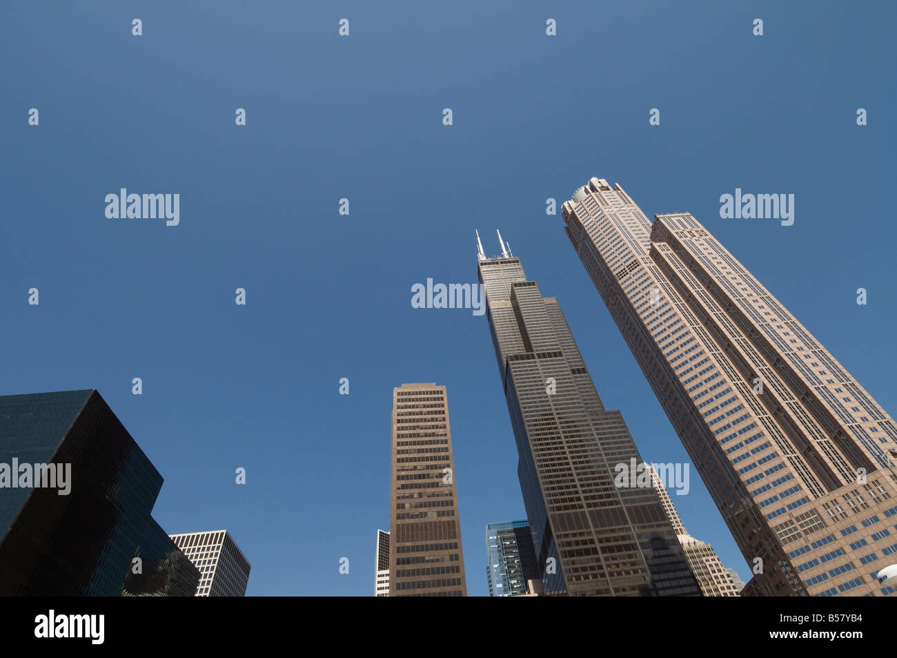 Sears Tower mit weißen Antennen, Chicago, Illinois, Vereinigte Staaten von Amerika, Nordamerika Stockfoto