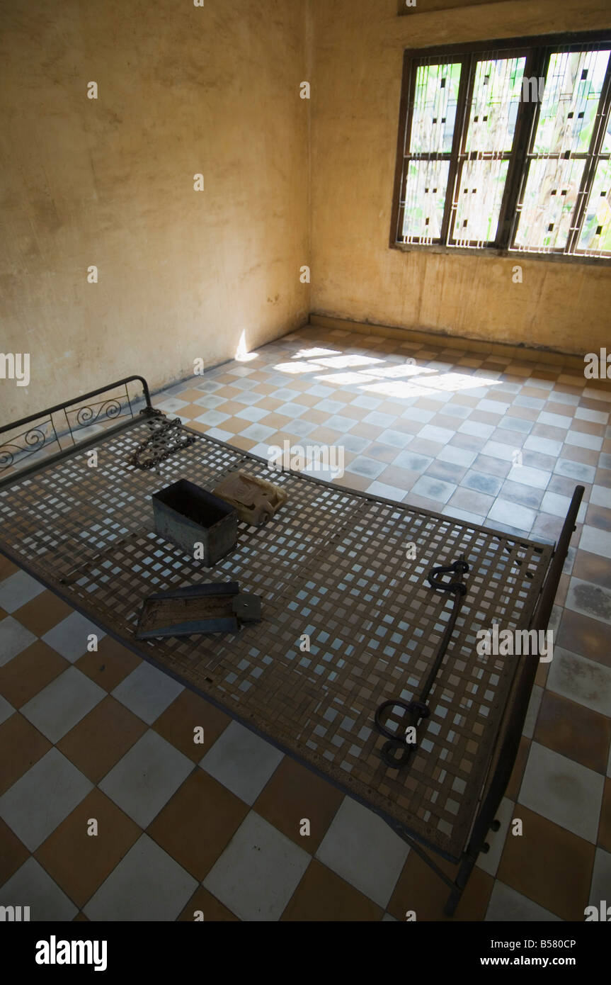 Genozid-Museum in einer ehemaligen Schule, die von Pol Pot für Folter, Phnom Penh, Kambodscha, Indochina verwendet wurde Stockfoto