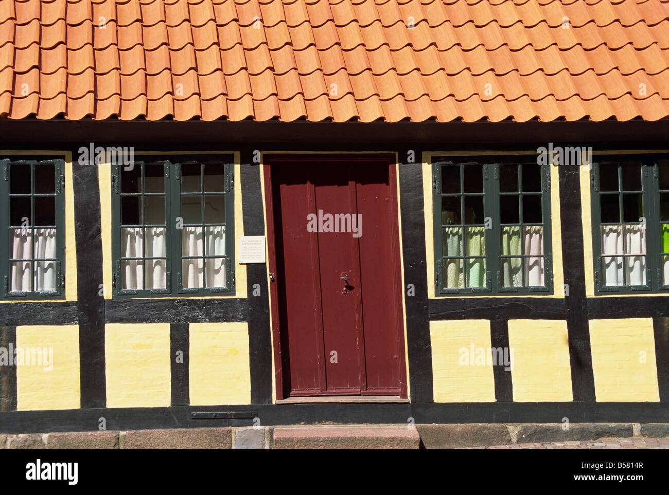 Fassade von einem kleinen Haus, der Geburtsort von Hans Christian Andersen, Munkmollestraede, Insel Fünen, Dänemark, Skandinavien Stockfoto