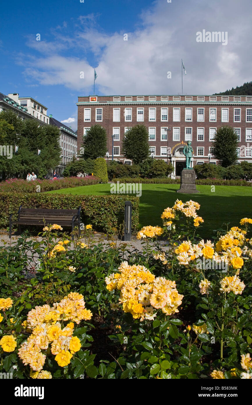 Edvard Grieg-Statue in Festplassen, Bergen, Norwegen, Skandinavien, Europa Stockfoto