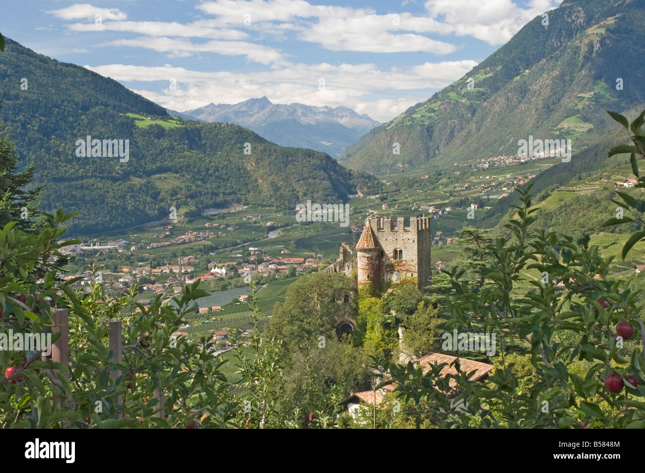 Schloss Brunnenburg Dorf Tirol, Meran, Sud Tirol (Südtirol), Bozen, Trentino-Alto Adige, Italien Stockfoto