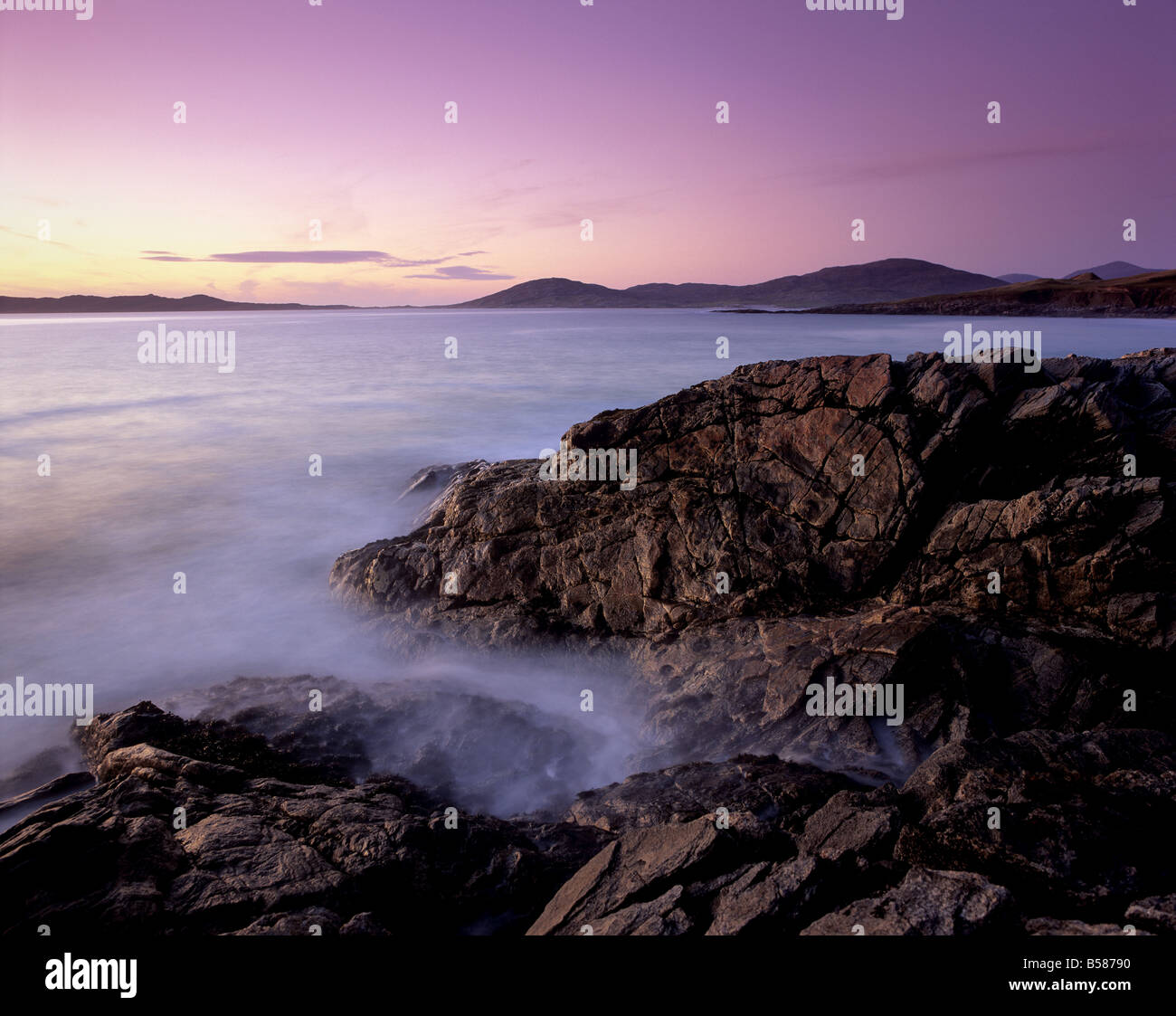 Sonnenuntergang über Sound z., Westküste von South Harris, äußeren Hebriden, Schottland, Vereinigtes Königreich, Europa Stockfoto