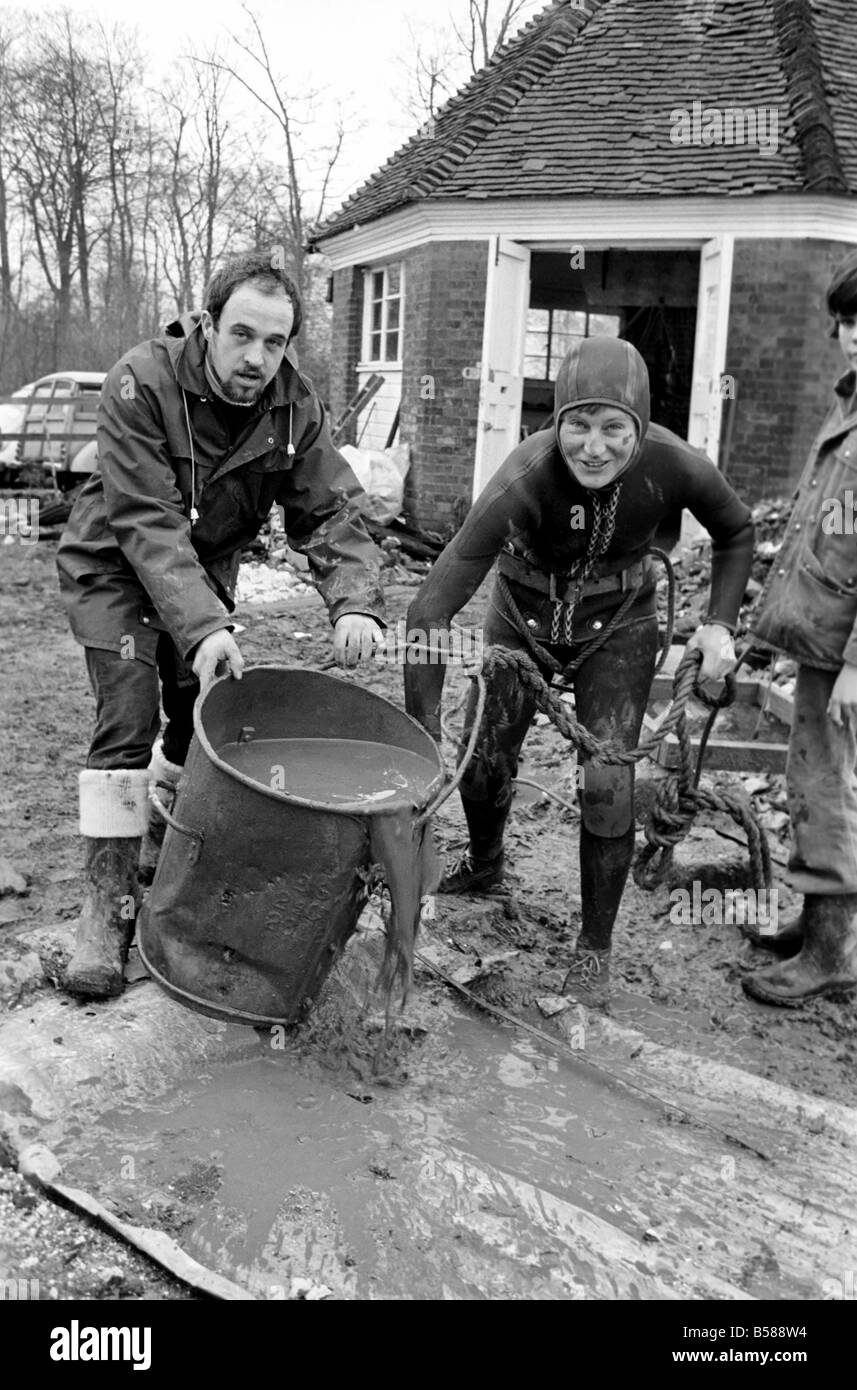 Auch Taucher, Sally Manson. Februar 1975 75-00667-002 Stockfoto