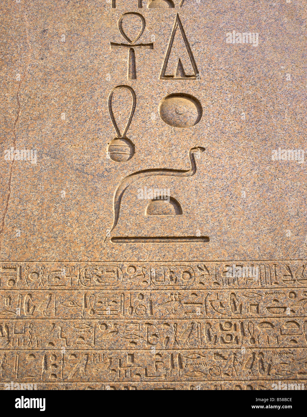 Hieroglyphischen Detail, Tempel des Ammon, Karnak, Theben, UNESCO-Weltkulturerbe, Ägypten, Nordafrika, Afrika Stockfoto