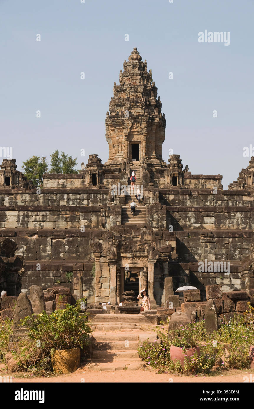 Bakong Tempel, Roluos-Gruppe, in der Nähe von Angkor, UNESCO-Weltkulturerbe, Siem Reap, Kambodscha, Indochina, Südost-Asien Stockfoto