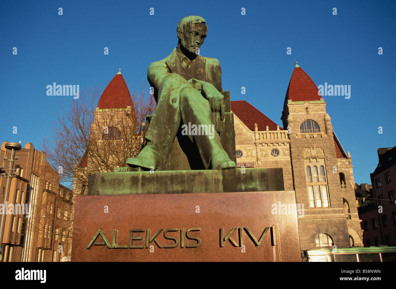 Statue von Alexis Kivi Helsinki Finnland Scandinavia Europa Stockfoto