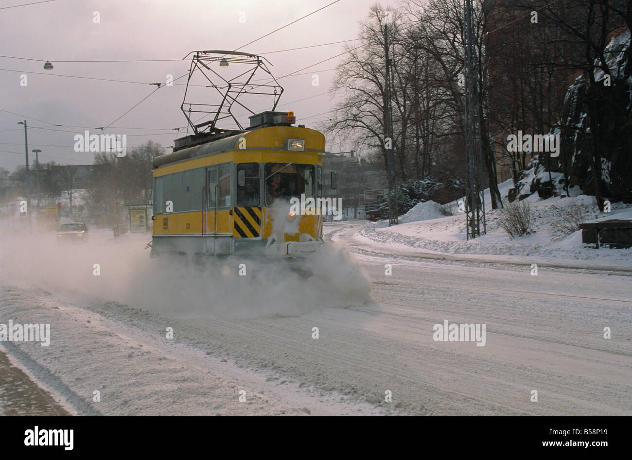 Schneeräumung Straßenbahn Helsinki Finnland Skandinavien Europa Stockfoto