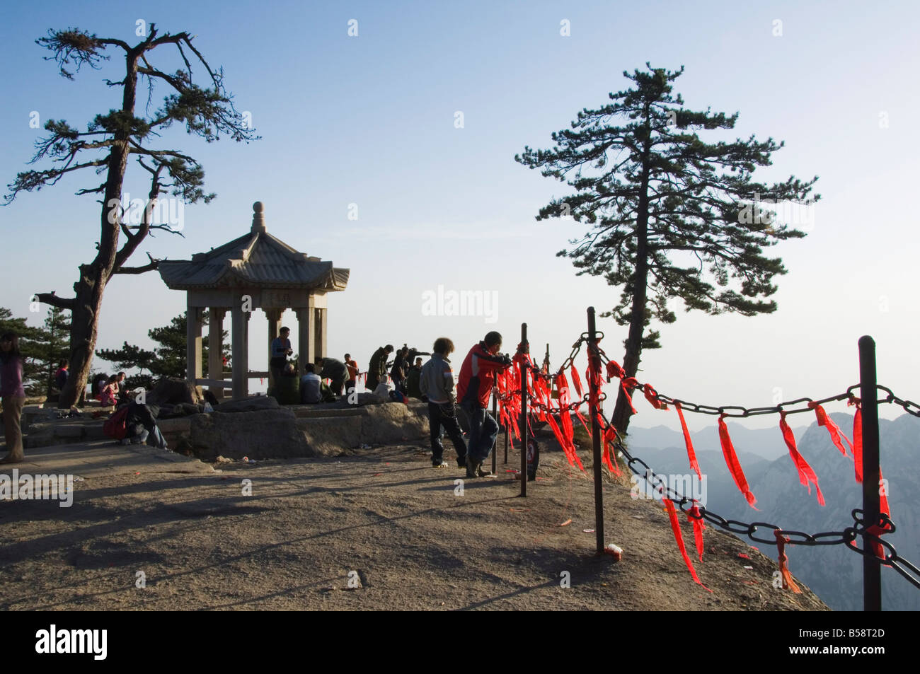 Ein Pavillon auf Hua Shan, ein Granit Spitze Berg, 2160 m), Provinz Shaanxi, China Stockfoto