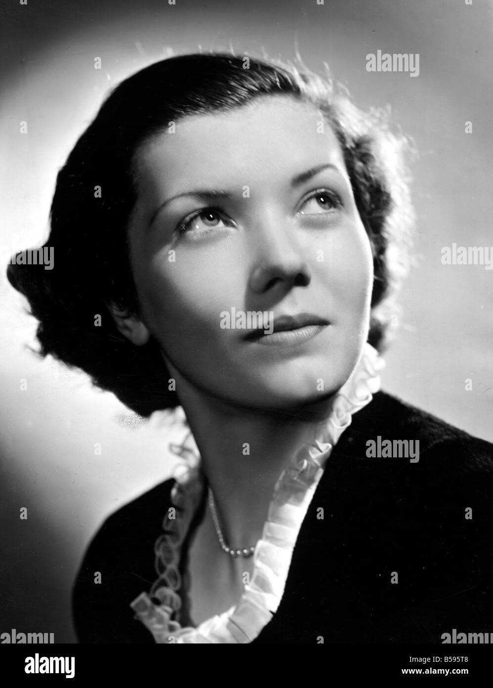 Spiegel Schriftsteller Eileen Ascroft &#13; &#10; Circa 1939 &#13; &#10; Stockfoto