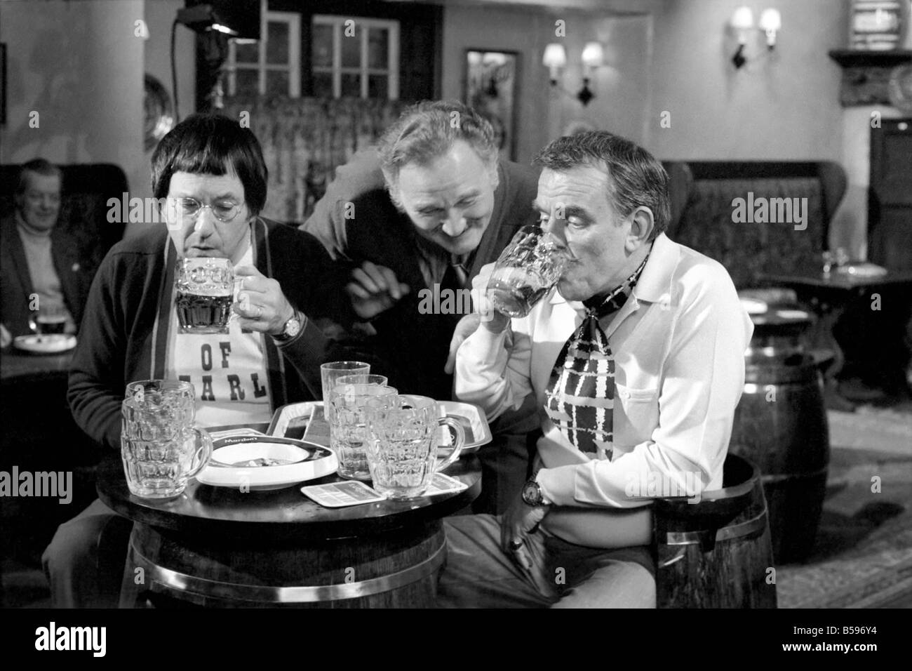 Weiter hinter dem 27. in der Serie "Carry On" Filme jetzt in der Produktion in den Pinewood