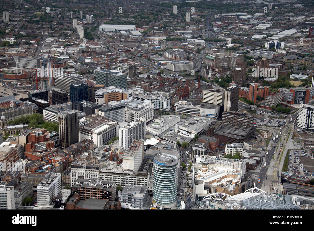 Luftbild Norden östlich der Rotunde The Pavillion Einkaufszentrum Stadt Hochhäuser Moor Street Ringway Birmingham B1 England Stockfoto