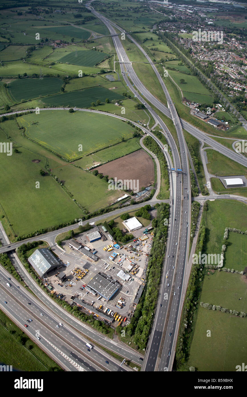 Luftbild nördlich der M6 Autobahn Ausfahrt 4 und M42 Mororway Junction 7A Coleshill Heath Road Land Felder Solihull B4 Stockfoto