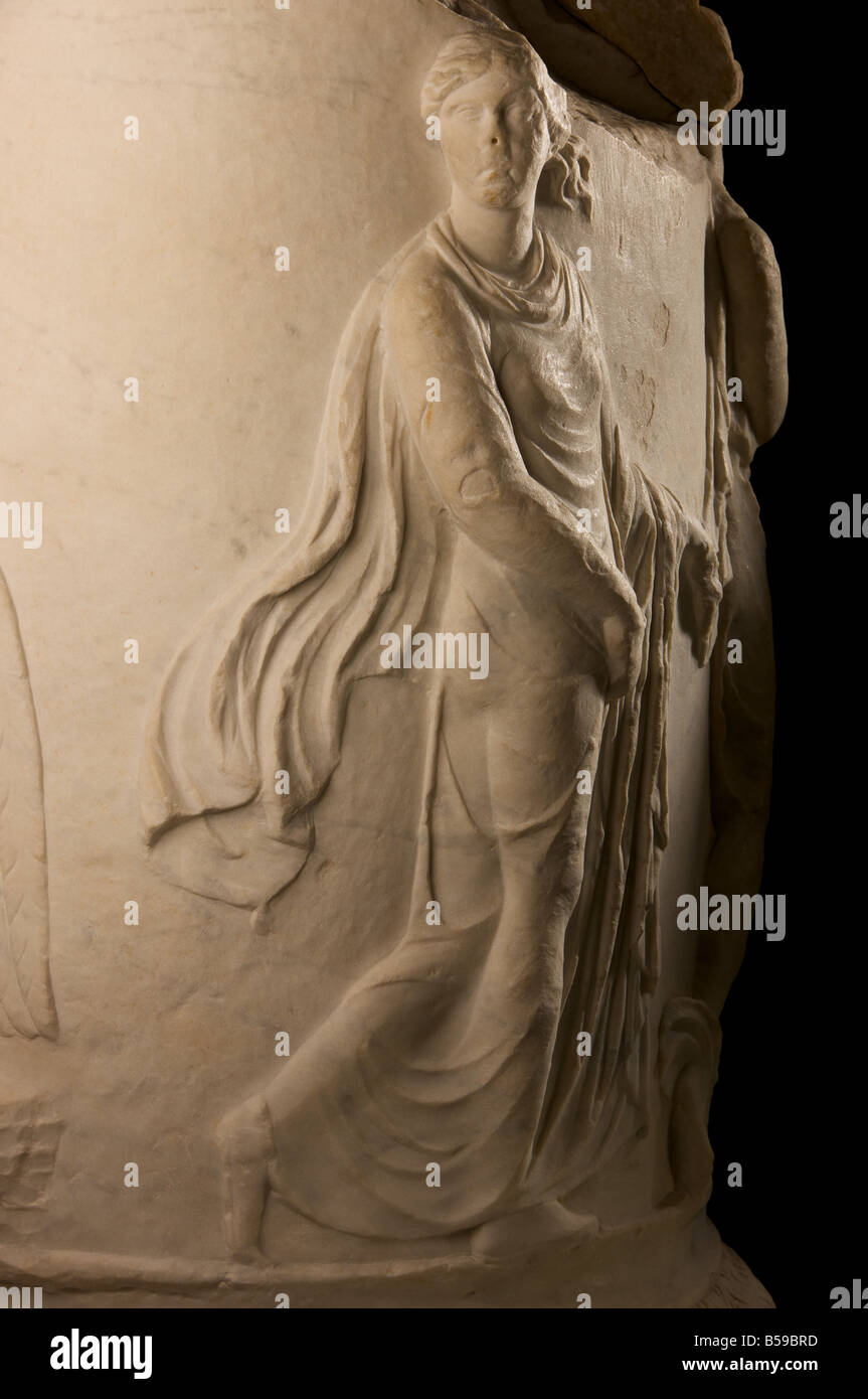 Kreisförmige Altäre 1 BC Altares Circulares 1AC Teatro Romano de