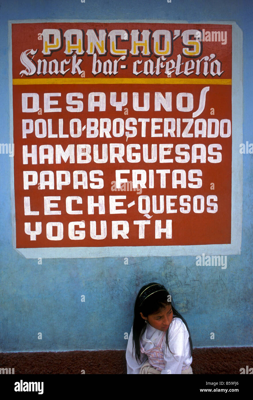 Ecuadorianischen Volk, junges Mädchen, pancho's Restaurant, Banos, Provinz Tungurahua, Ecuador, Südamerika Stockfoto